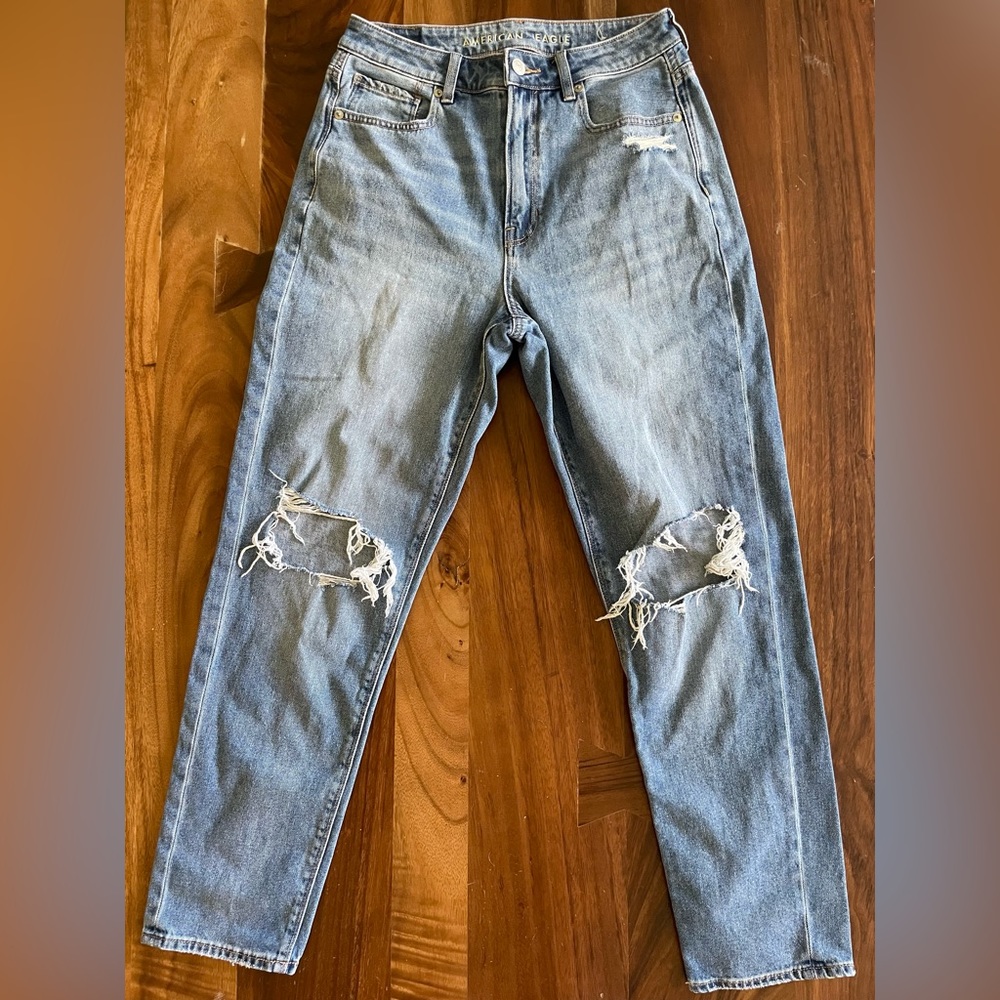American Eagle comfort stretch waistband mom jeans size 6